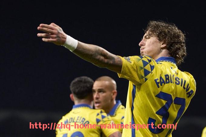 完美体育官方网站-2024 NBA季后赛最新战况总览